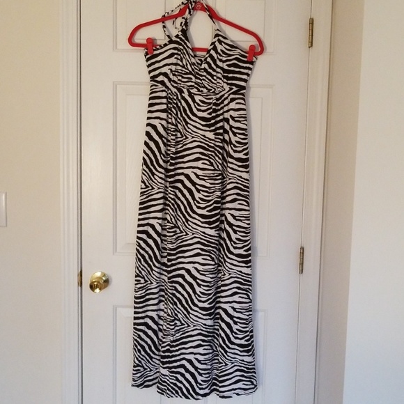 Express Dresses & Skirts - Brand New Express Maxi Dress Size Medium